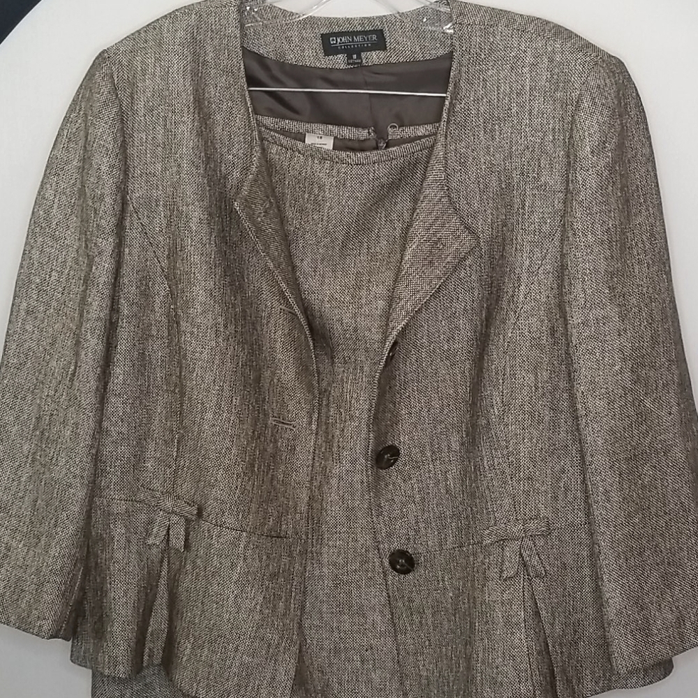 John Meyer Collection Brown Tweed Skirt Suit 18 Business Special Occassion